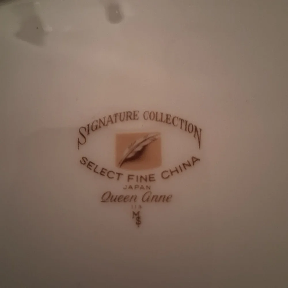 Signature Collection Queen Anne Fine China Oval Serving Platter Japan 10in